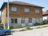 Къща с двор за продажба в района на обл. Силистра, 220 кв.м,
				
				
						€ 23 000