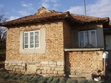 Продава КЪЩА, област Добрич, в района на Генерал-Тошево, 63 кв.м,
				
				
						€ 10 000