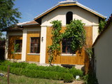 Продажба на къща в село в Розовата долина, между Карлово и Казанлък, 65 кв.м,
				
				
						€ 21 000