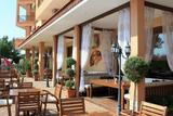 Апарт - хотел Голдън Бийч продава апартаменти в Слънчев бряг на първа линия,
				
				
Цени от € 95 495