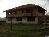 Продава къща на 25км от к.к.Боровец, 400 кв.м (застроена площ + идеални части),
				
				
						€ 95 000