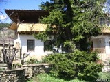 Традиционна отлично поддържана къща в района на Котел, 360 кв.м,
				
				
						€ 180 000
