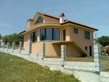 Продава нова къща на 17 км от гр. Варна, 200 кв.м (застроена площ + идеални части),
				
				
						€ 105 000
						 